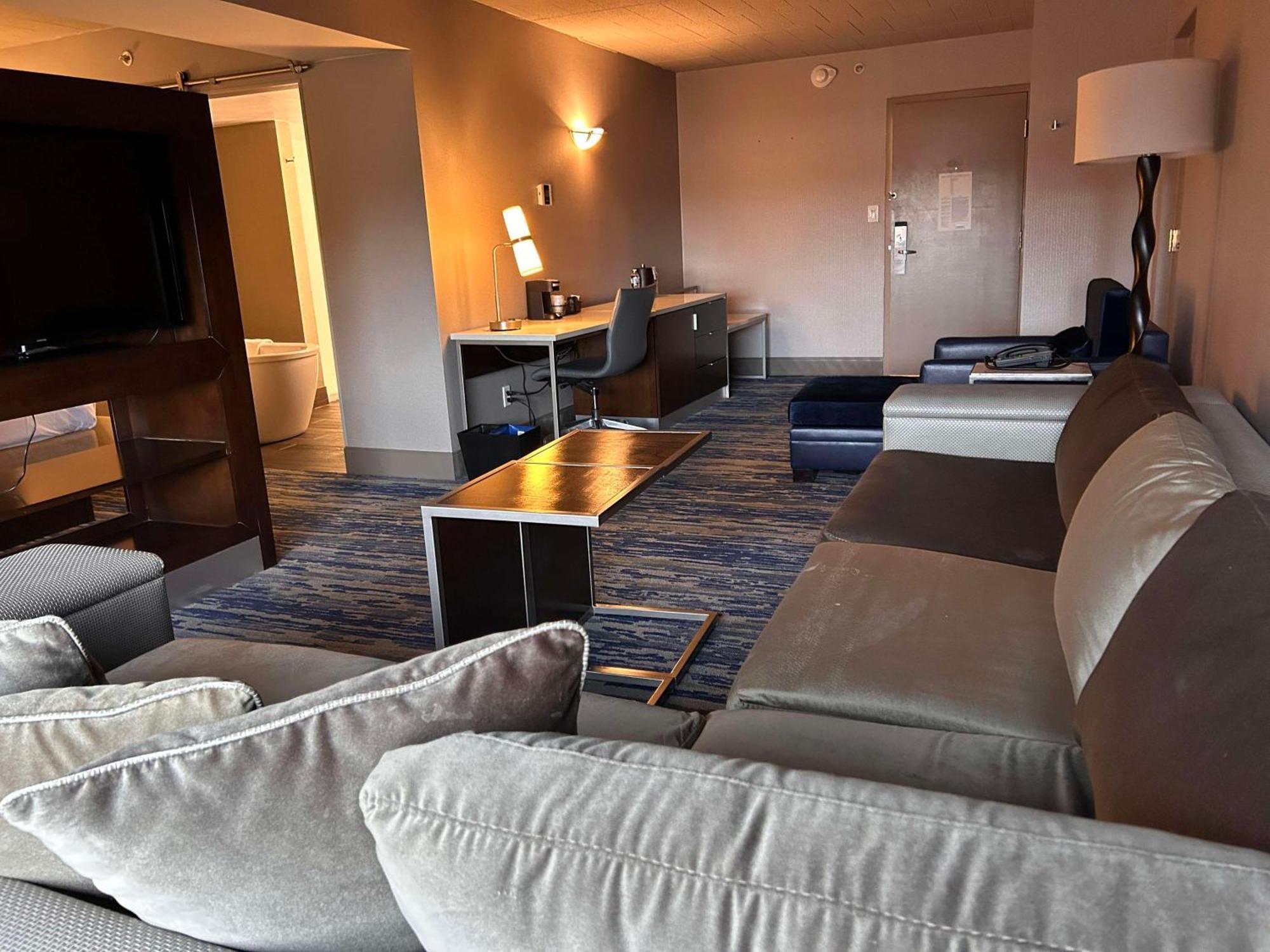 Skyline Hotel Detroit Airport, Surestay Collection By Best Western Romulus Exterior foto