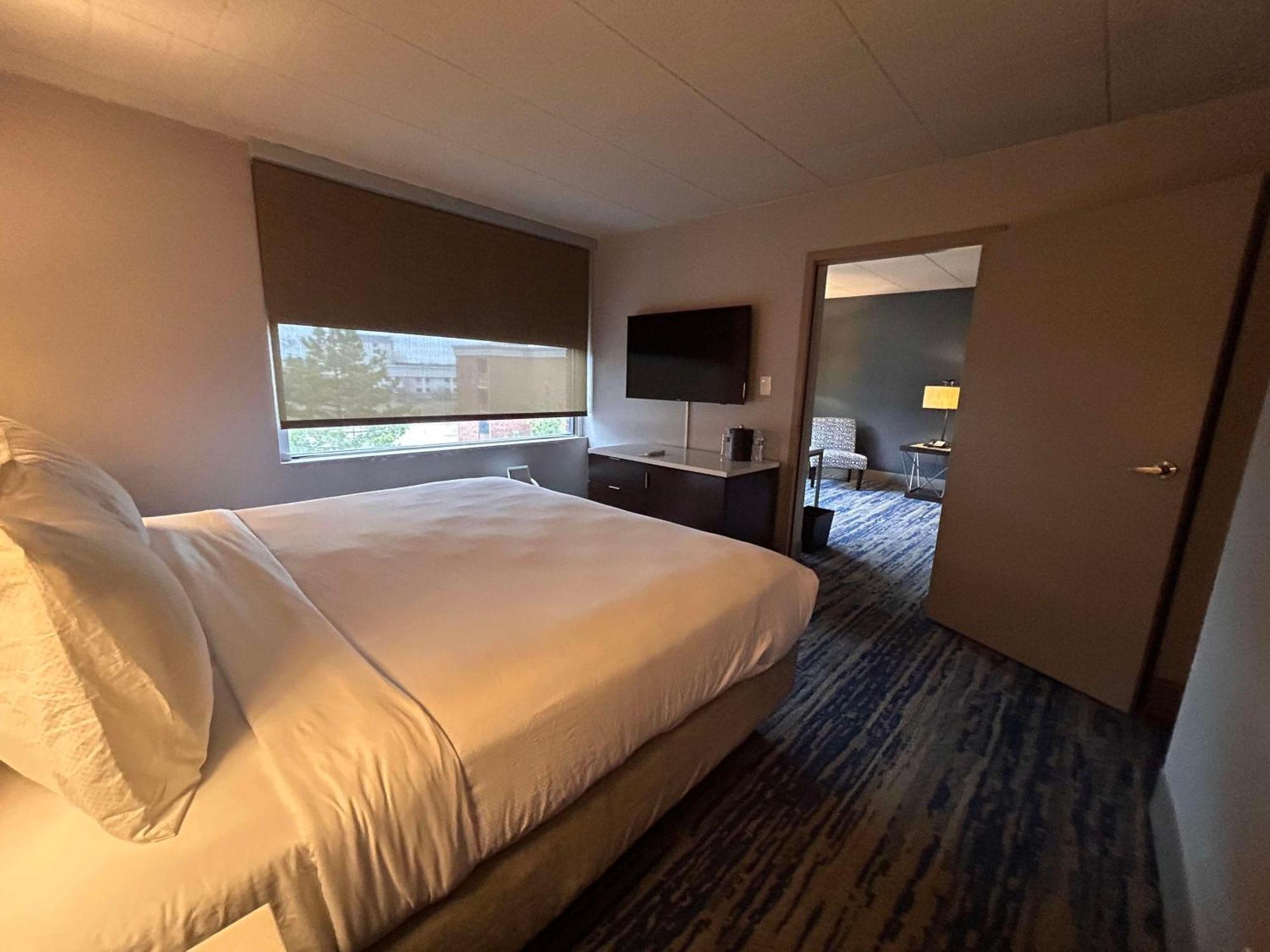 Skyline Hotel Detroit Airport, Surestay Collection By Best Western Romulus Exterior foto