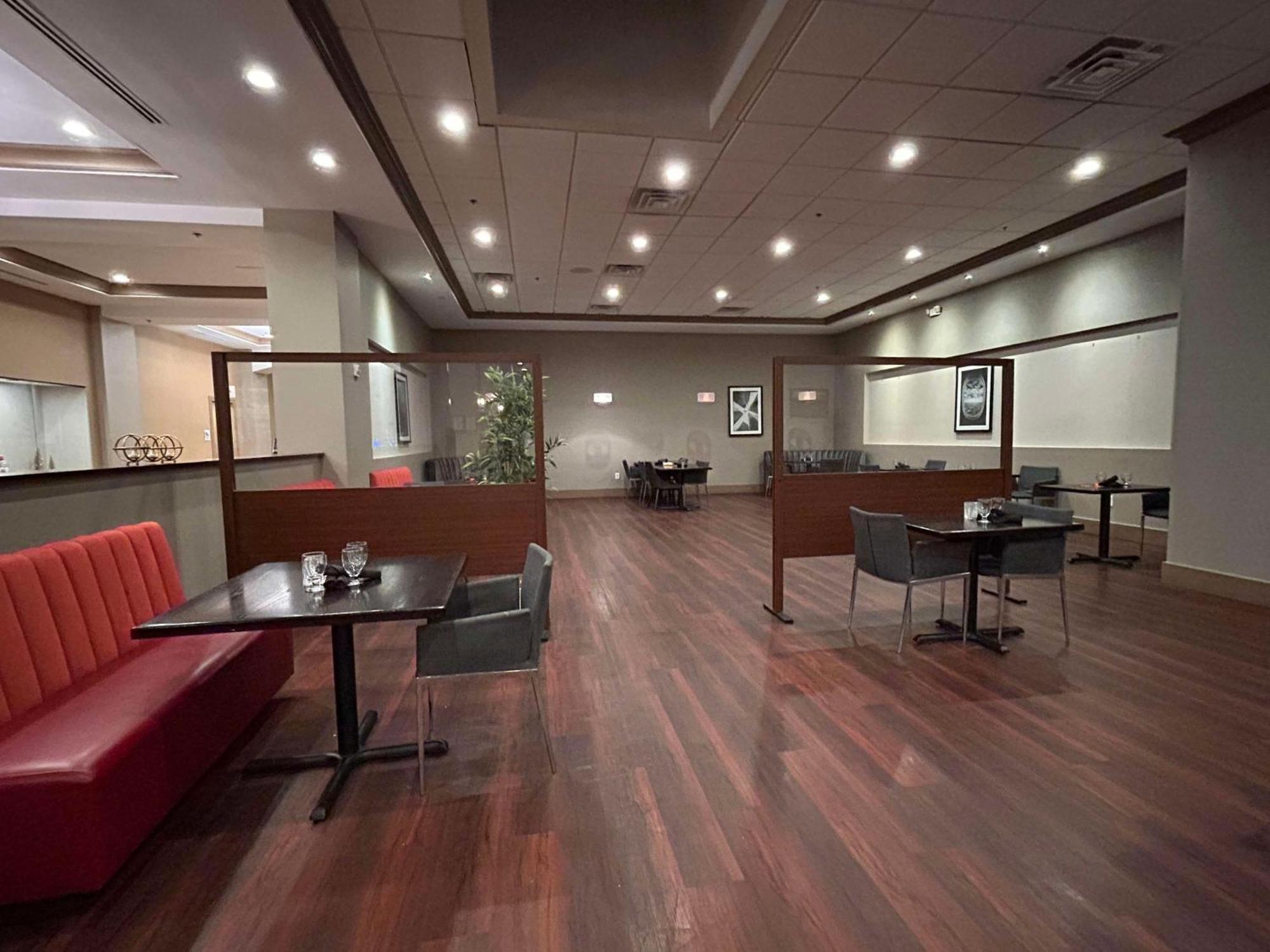 Skyline Hotel Detroit Airport, Surestay Collection By Best Western Romulus Exterior foto