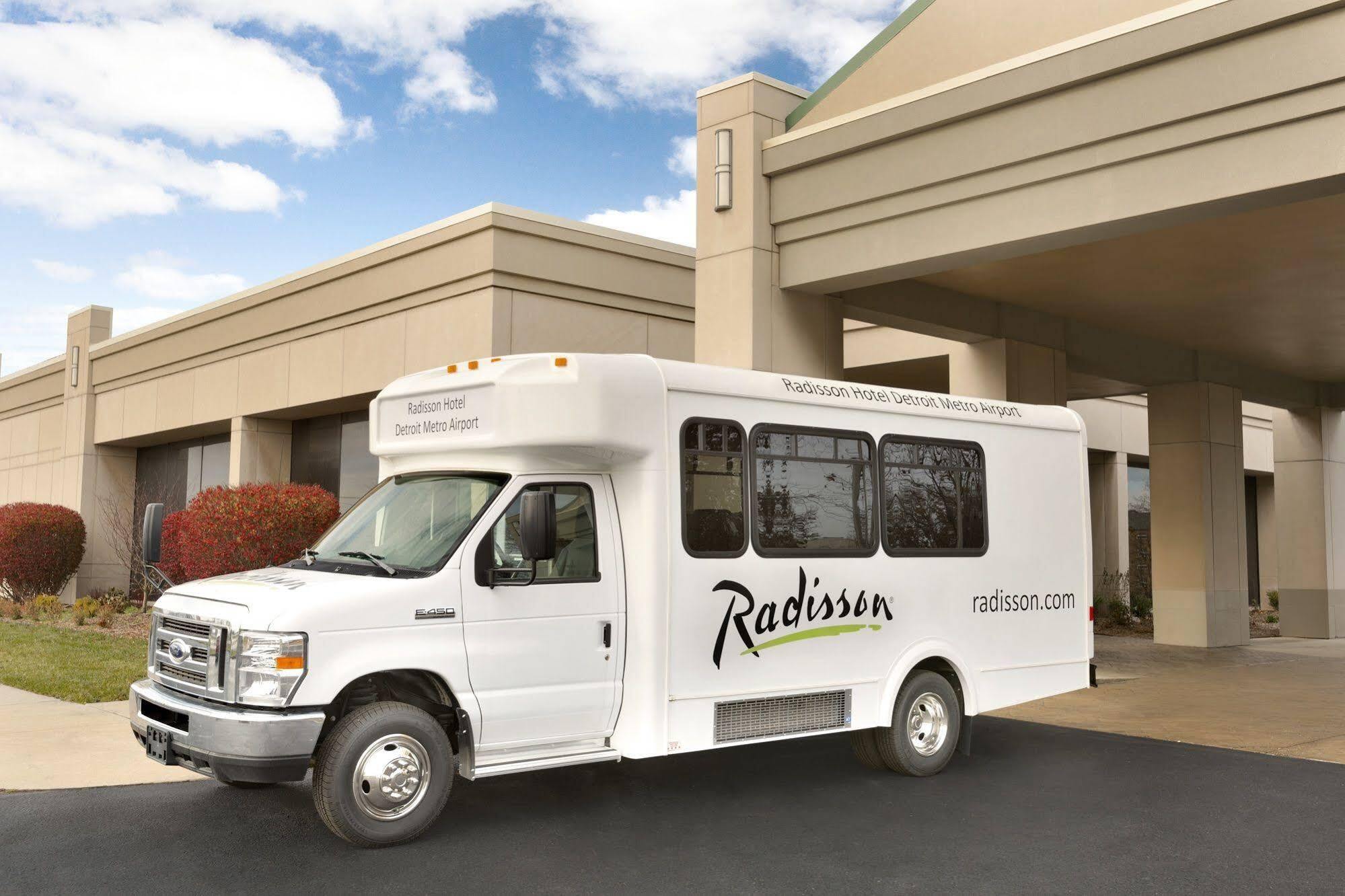 Skyline Hotel Detroit Airport, Surestay Collection By Best Western Romulus Exterior foto